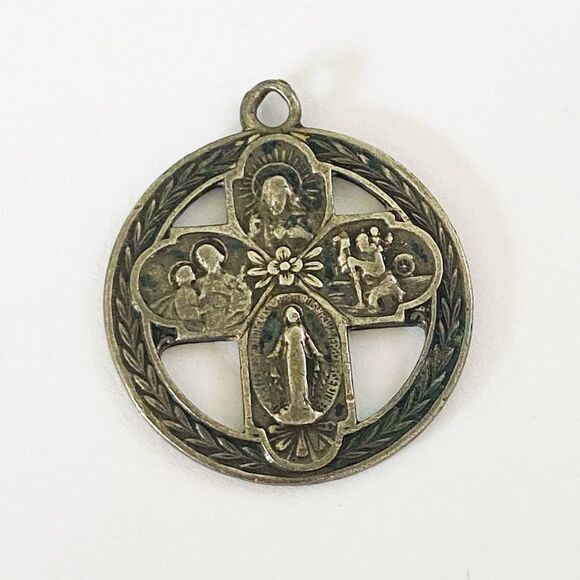 Vintage sterling silver catholic religious- 4 way cross 1” diameter - Picture 2 of 6